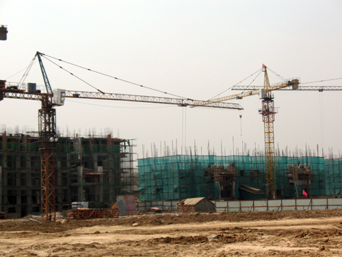 廣廈·金海灣項(xiàng)目一期13#、14#樓即將封頂！